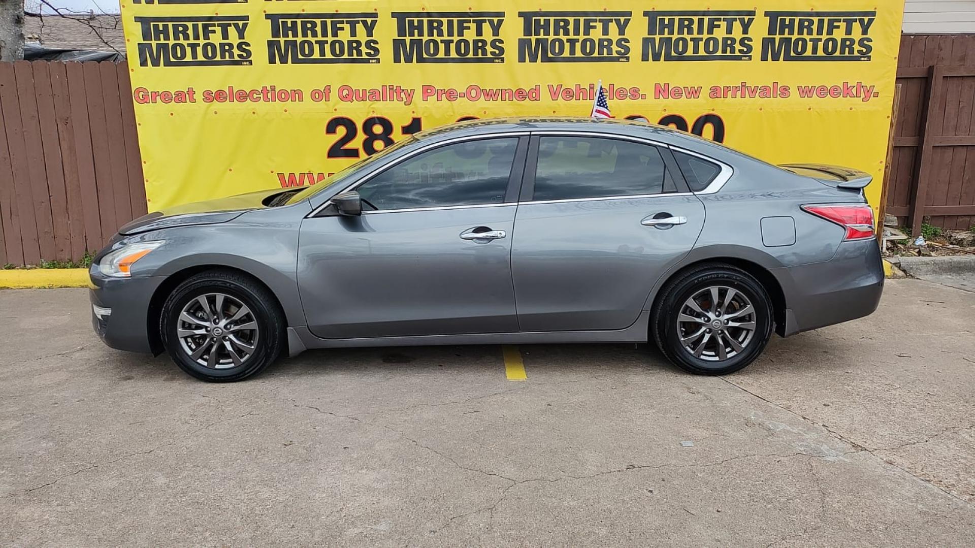 2015 Nissan Altima (1N4AL3AP6FN) , located at 16710 Clay Rd., Houston, TX, 77084, (281) 859-7900, 29.834864, -95.656166 - Photo#0